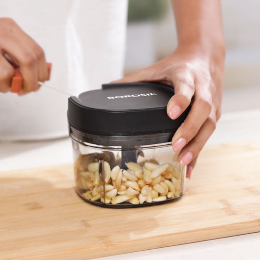 Borosil EazyPull Chopper, 600ml - 3 Blades