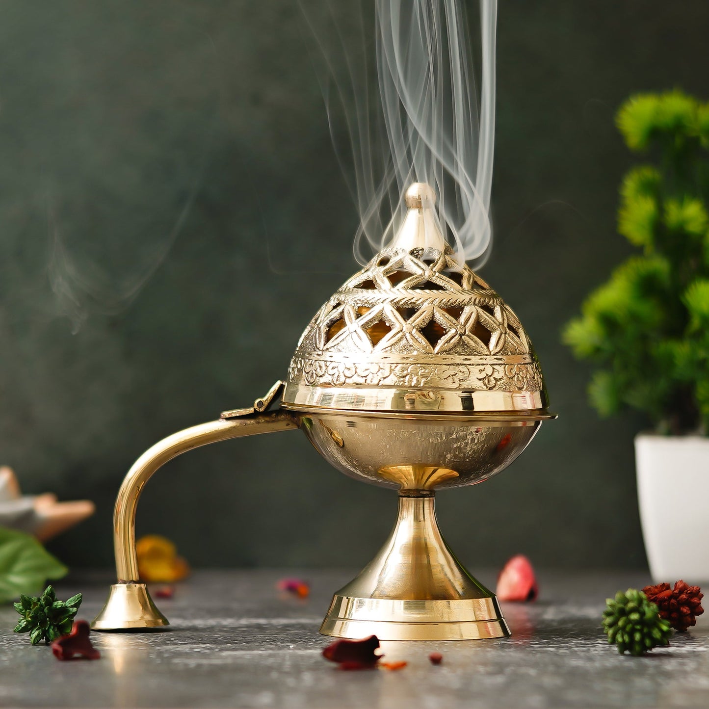Webelkart Antique Brass Gold Dhoop Dani |Loban Dani |Aarti Brass Dani/Dhoop Dani Burner for Home Decor|Dhoop Batti Stand with Handle (5" Inches)