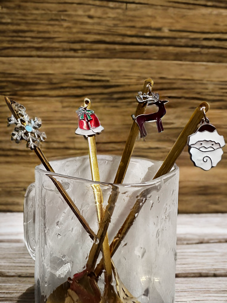 4 pc spoon with Christmas Charms Theme set