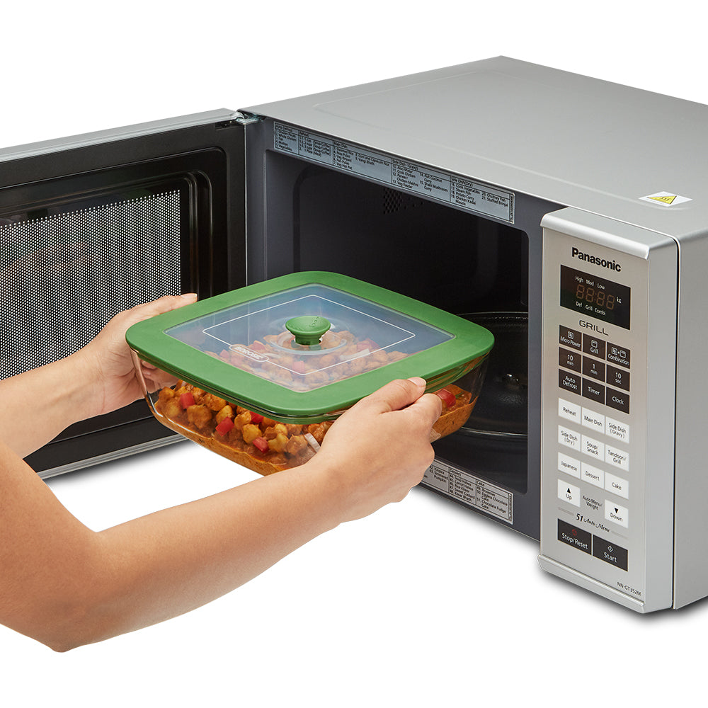 Borosil Square Dish w Green Lid, 2.2L