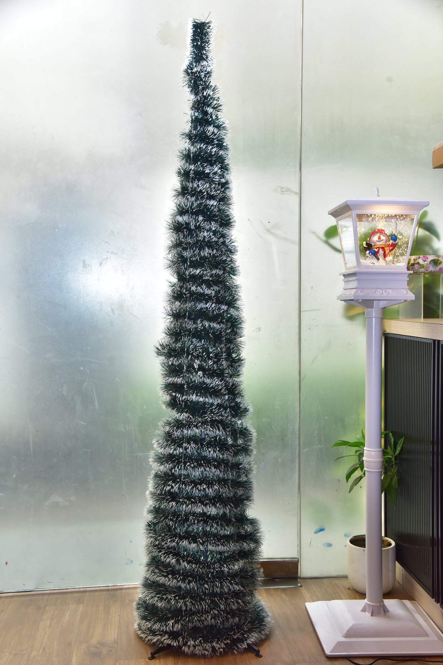 Pop Up Christmas Tree 5 Feet -Green tree With snow Effect