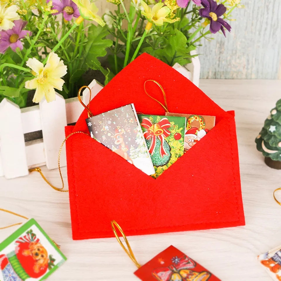 Santa Non-Woven Red Envelope Card (Pack Of 4)